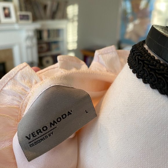 ASOS Vero Moda Blush Pink Pale Pink Dress with Ruffles | Size L - Picture 4 of 4